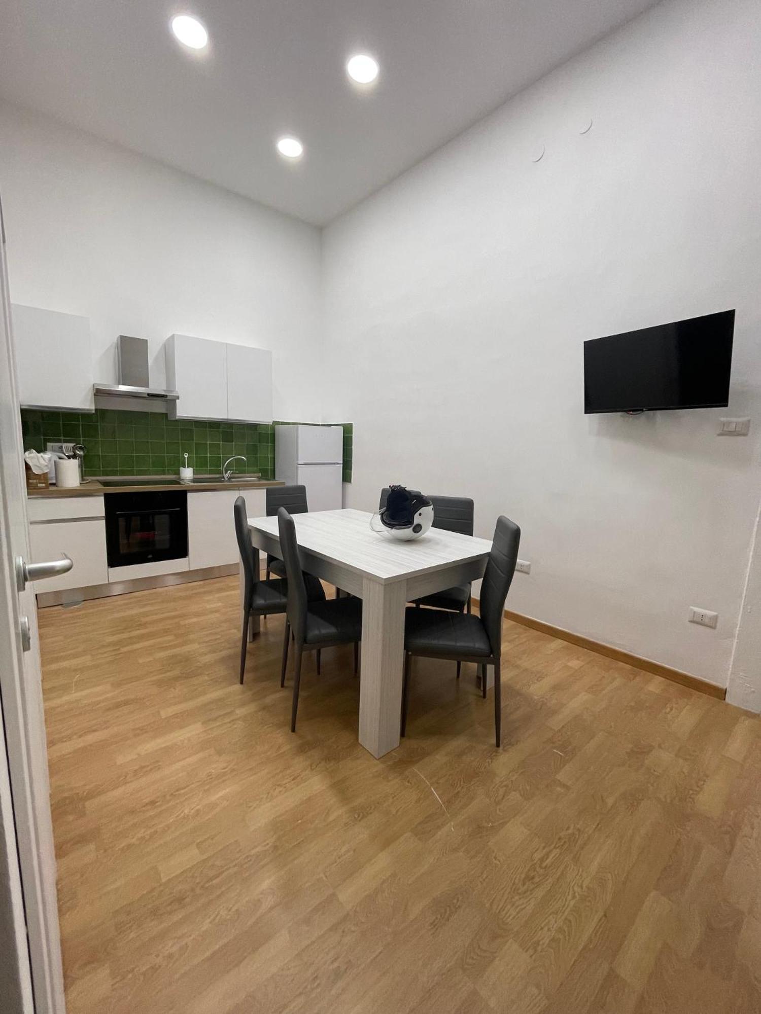 Pontecorvo 26 Appartement Napels Buitenkant foto