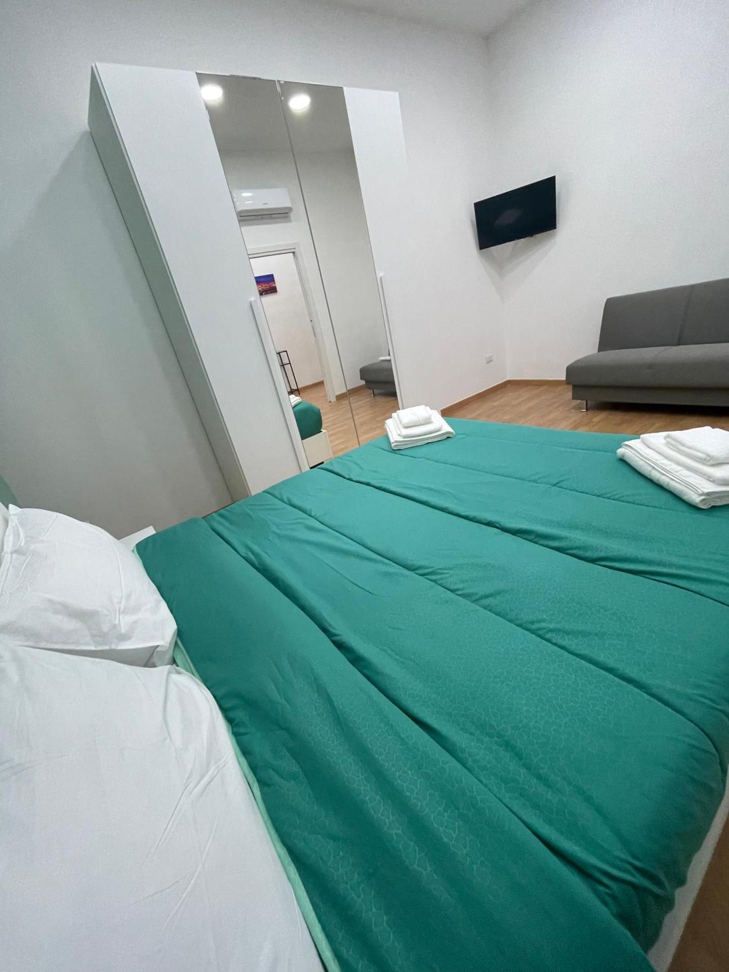 Pontecorvo 26 Appartement Napels Buitenkant foto