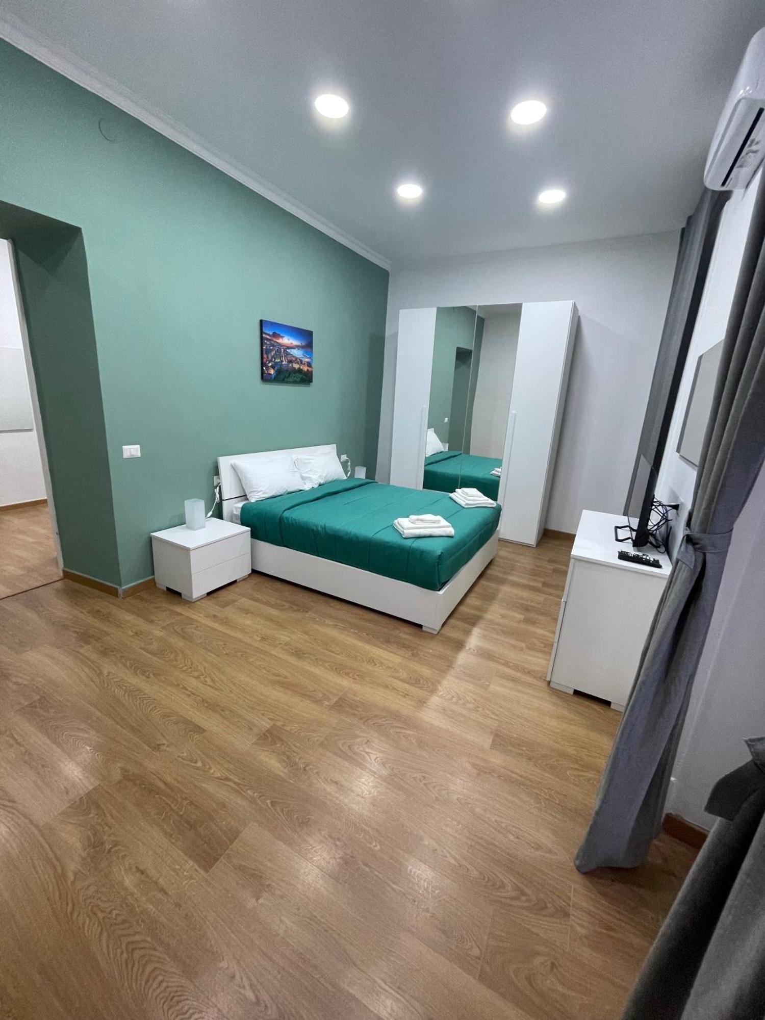 Pontecorvo 26 Appartement Napels Buitenkant foto